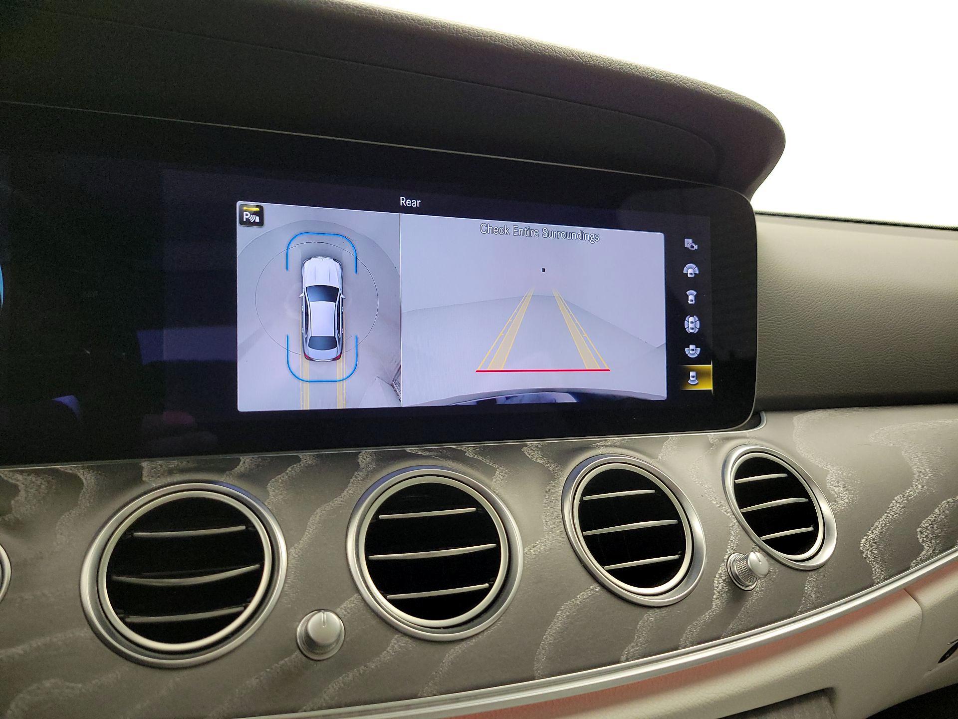 Thumbnail: 2022 Mercedes-Benz E-Class - 15