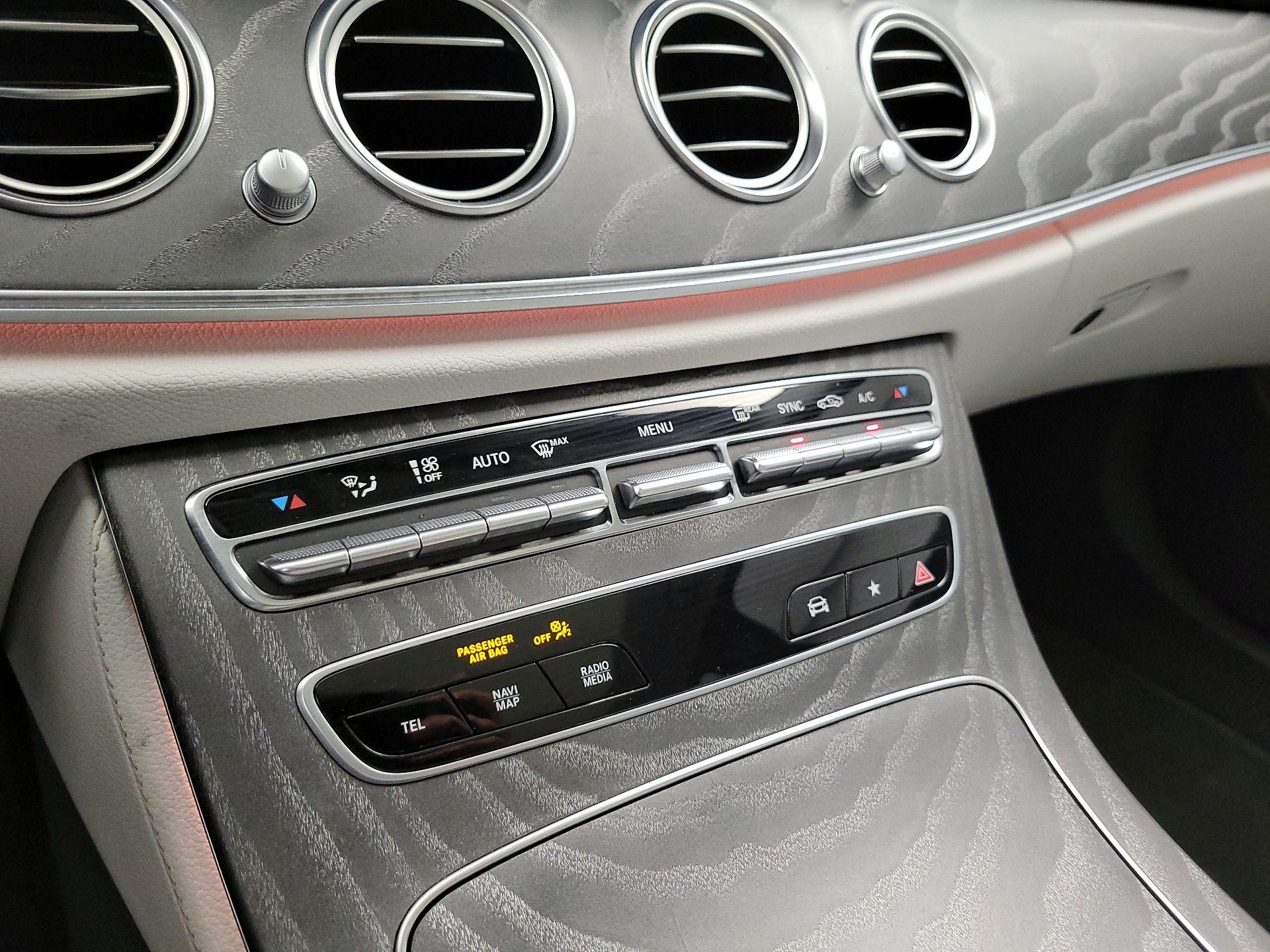 Thumbnail: 2022 Mercedes-Benz E-Class - 17