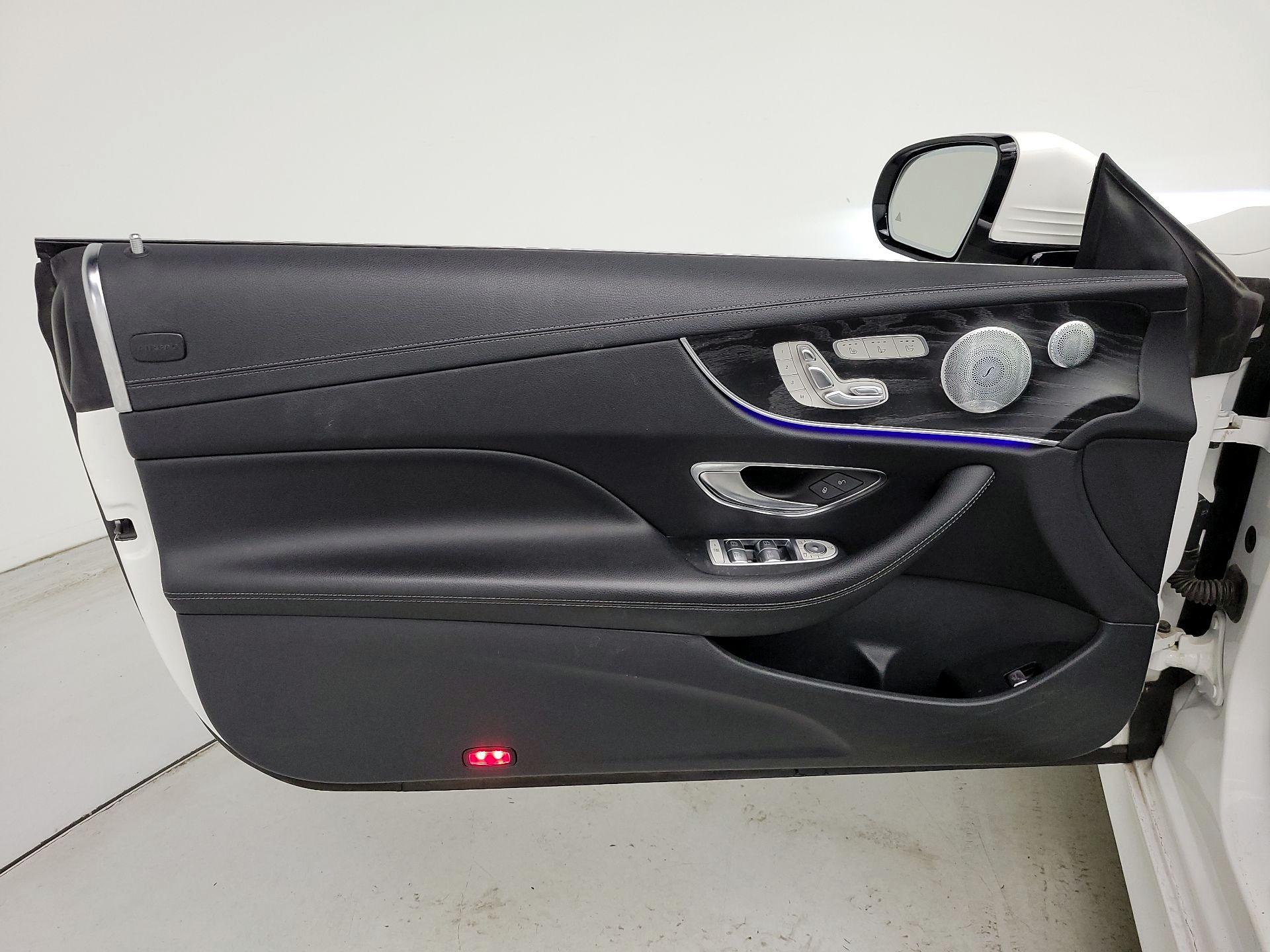 Thumbnail: 2019 Mercedes-Benz E-Class - 12