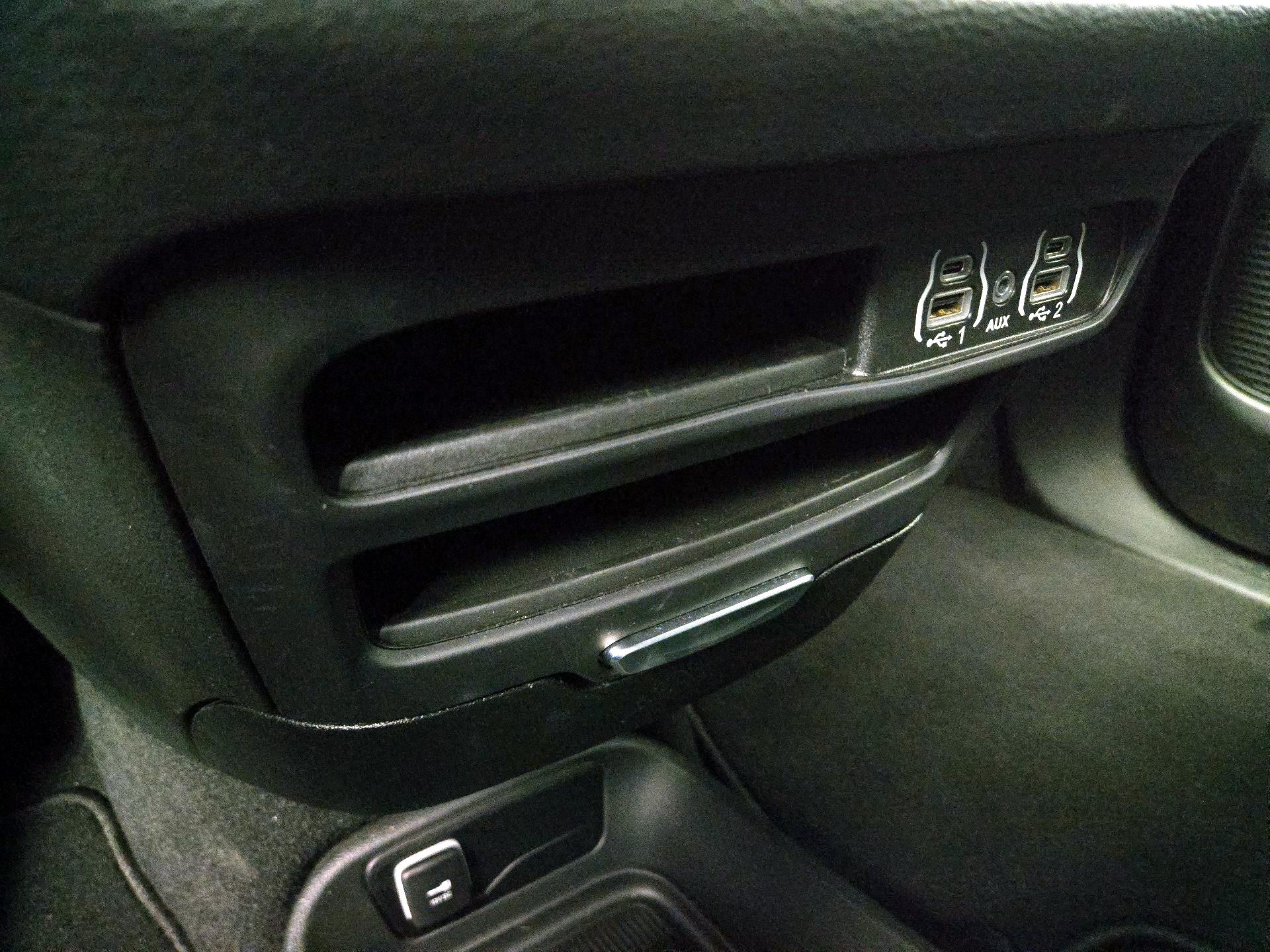 Thumbnail: 2025 Chrysler Pacifica - 18