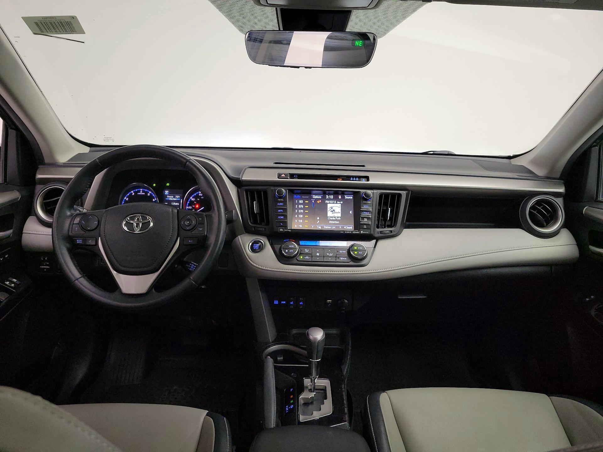 Thumbnail: 2017 Toyota RAV4 - 9