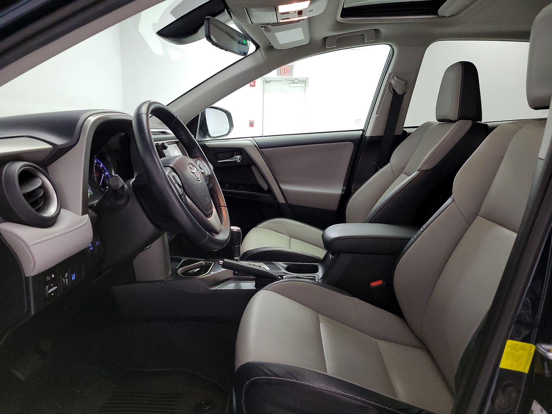 Thumbnail: 2017 Toyota RAV4 - 11