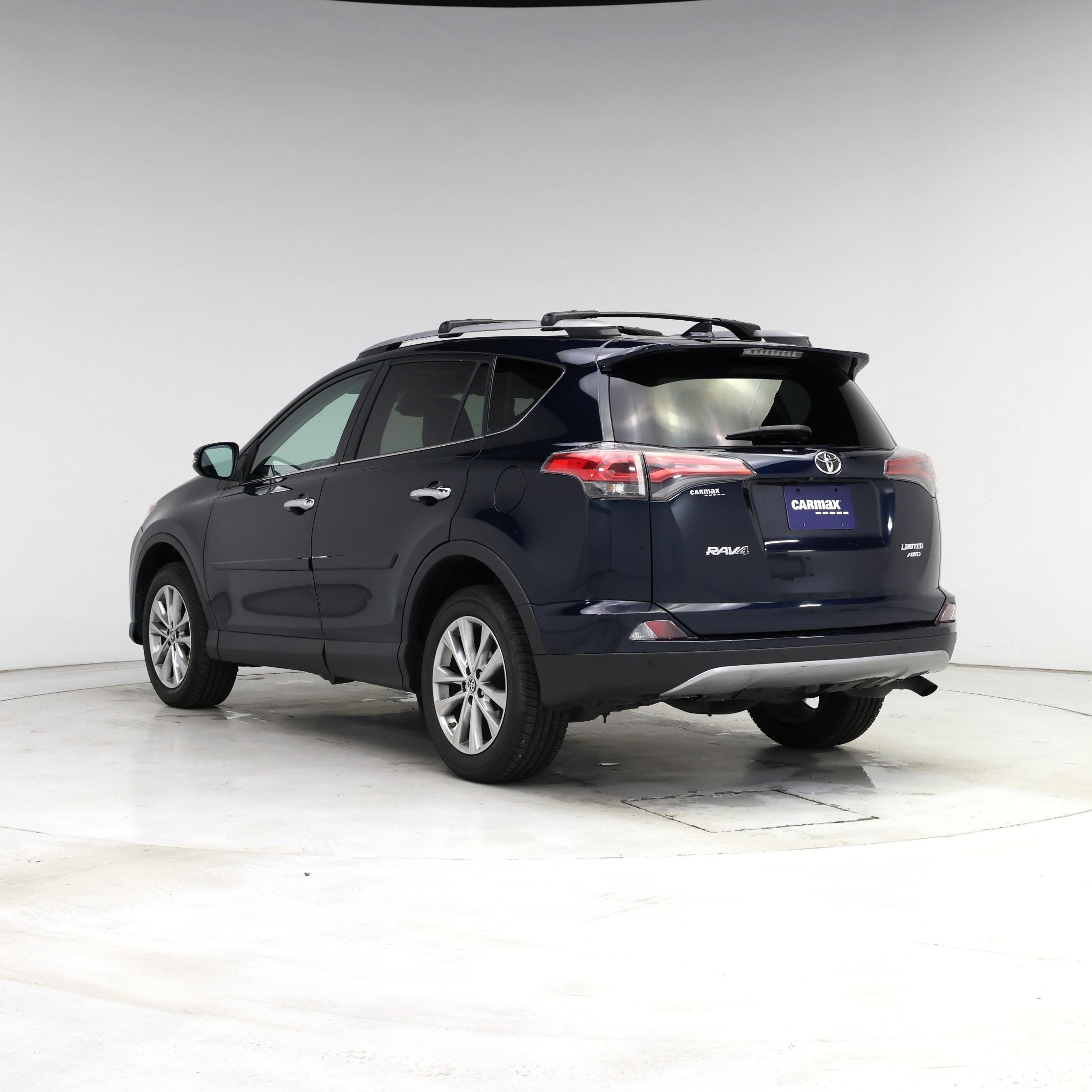 Thumbnail: 2017 Toyota RAV4 - 2