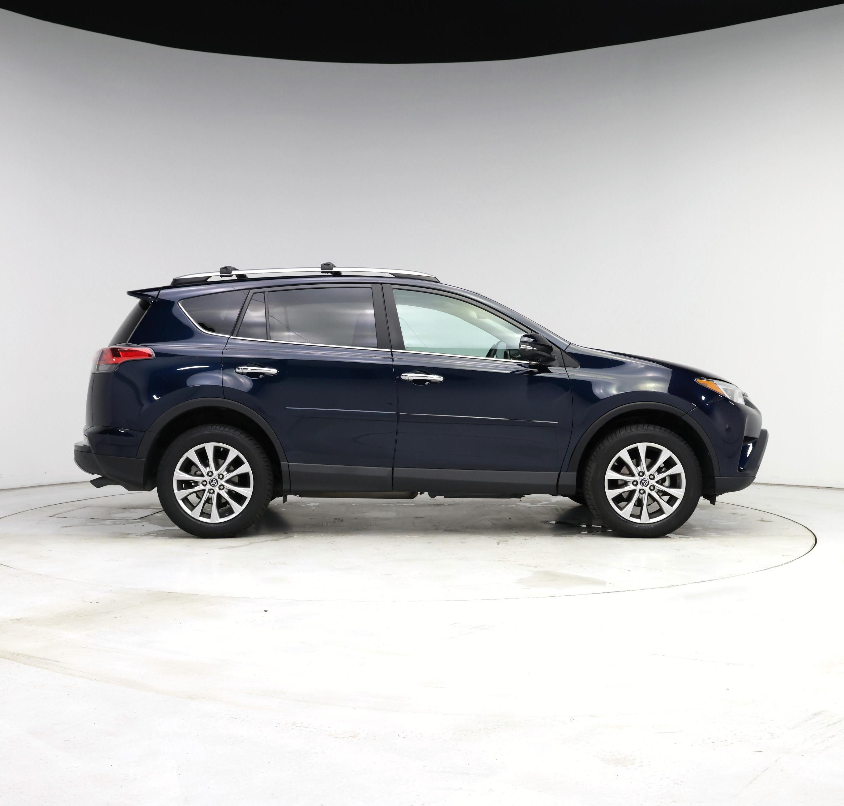 Thumbnail: 2017 Toyota RAV4 - 7