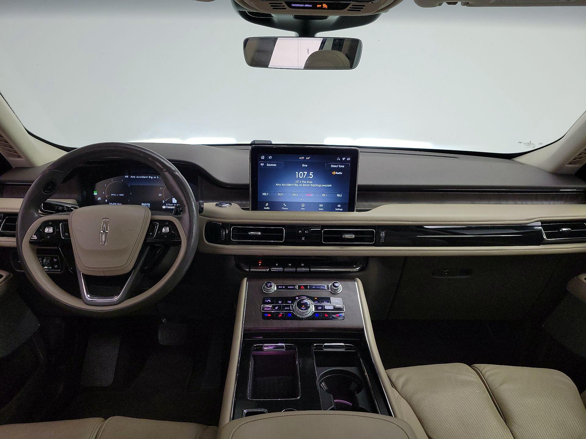 Thumbnail: 2020 Lincoln Aviator - 9
