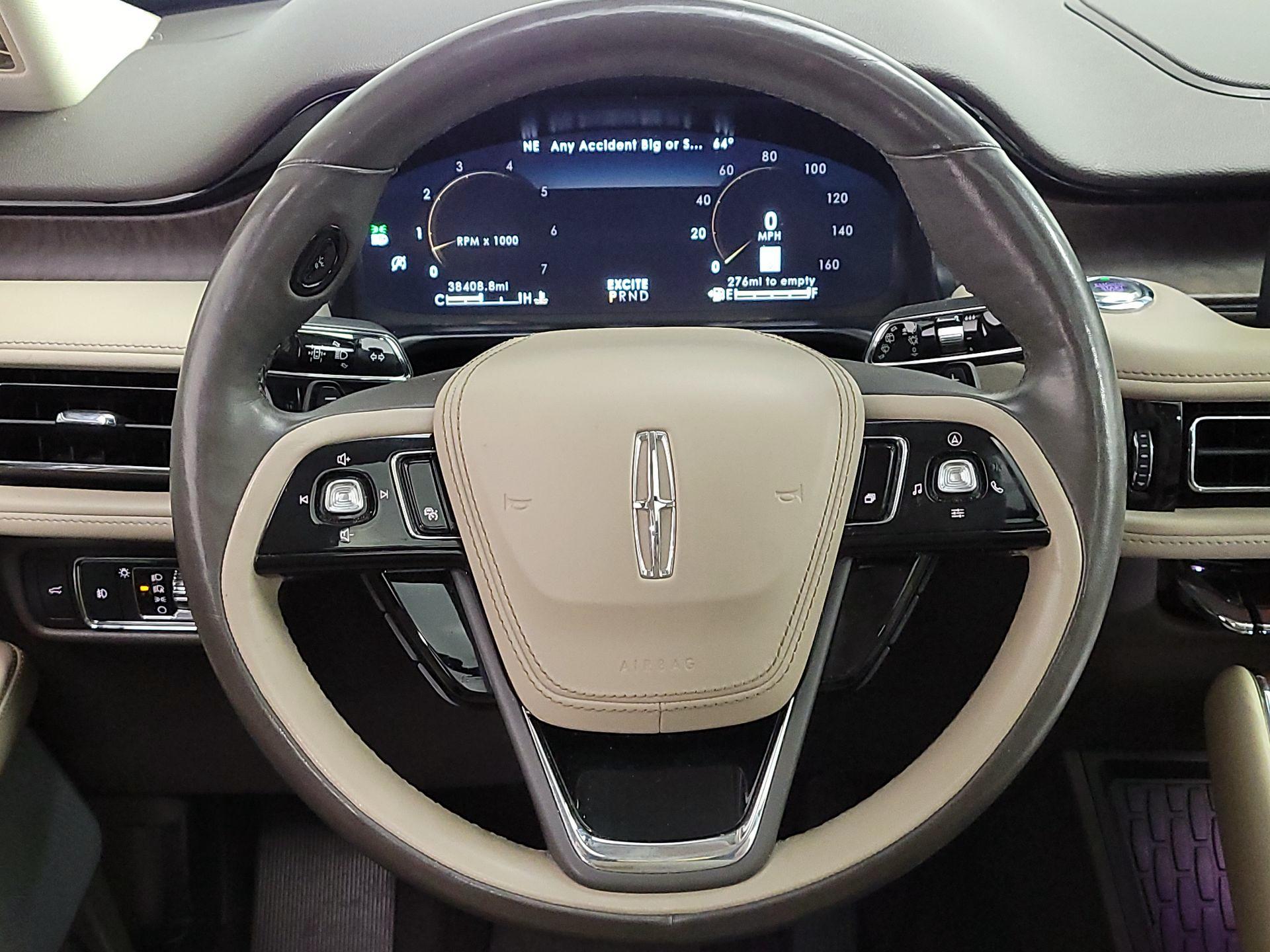 Thumbnail: 2020 Lincoln Aviator - 10