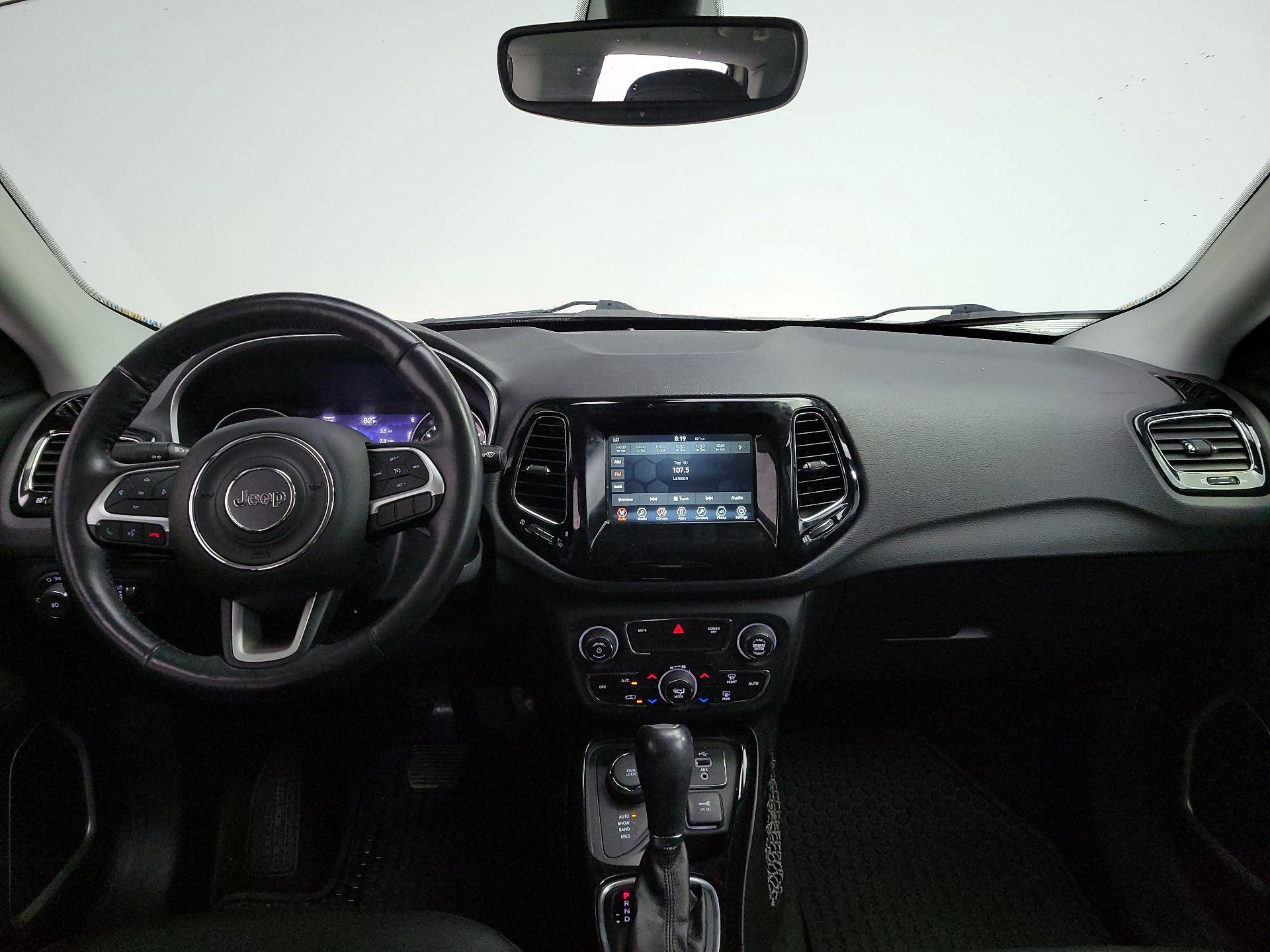 Thumbnail: 2018 Jeep Compass - 9