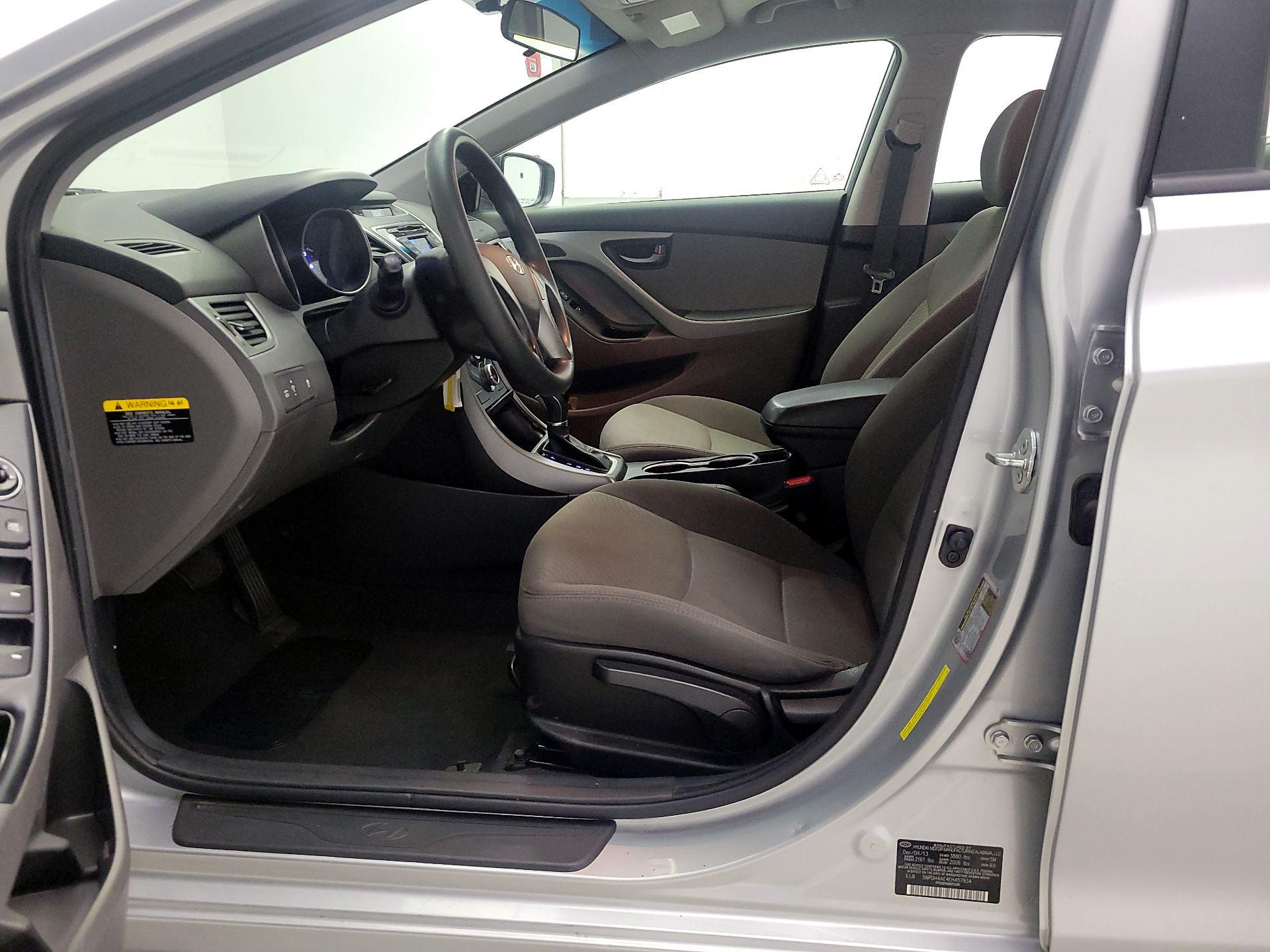 Thumbnail: 2014 Hyundai Elantra - 11