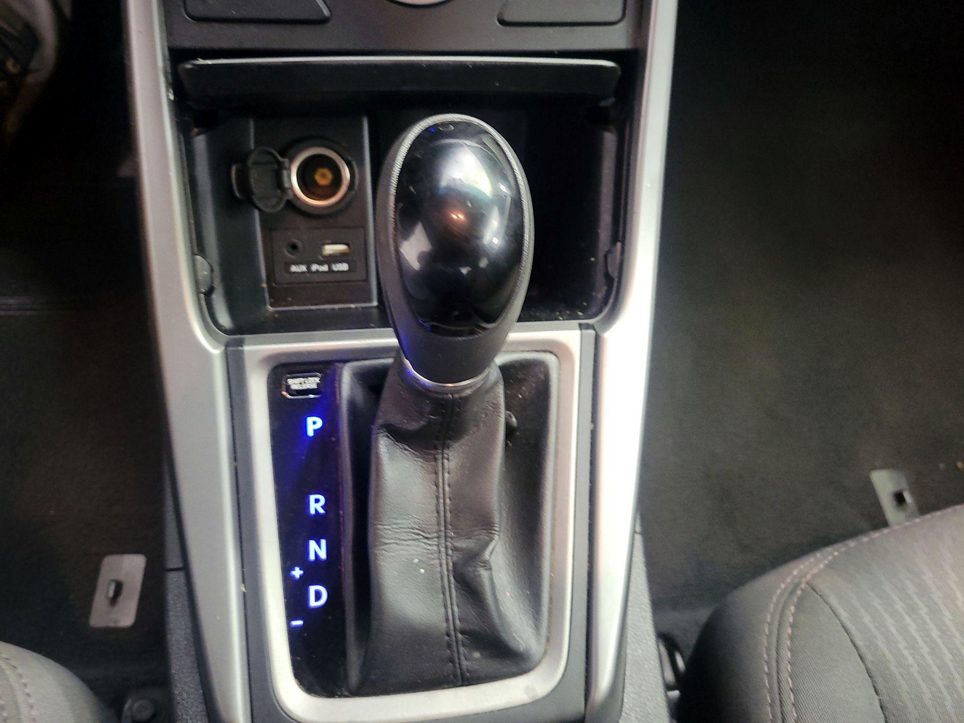 Thumbnail: 2014 Hyundai Elantra - 16