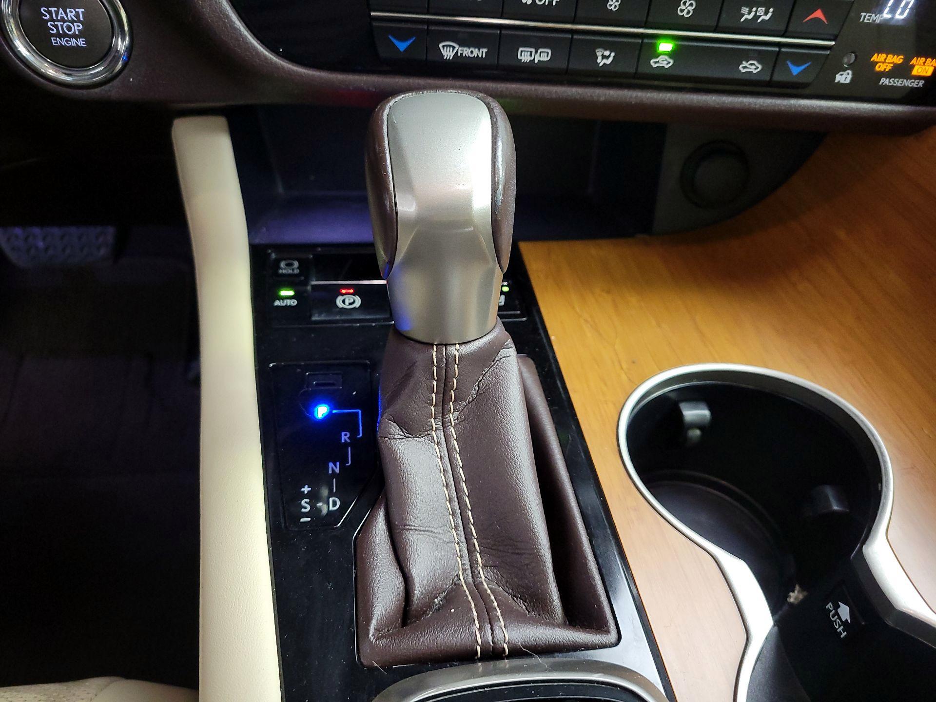 Thumbnail: 2016 Lexus RX - 17