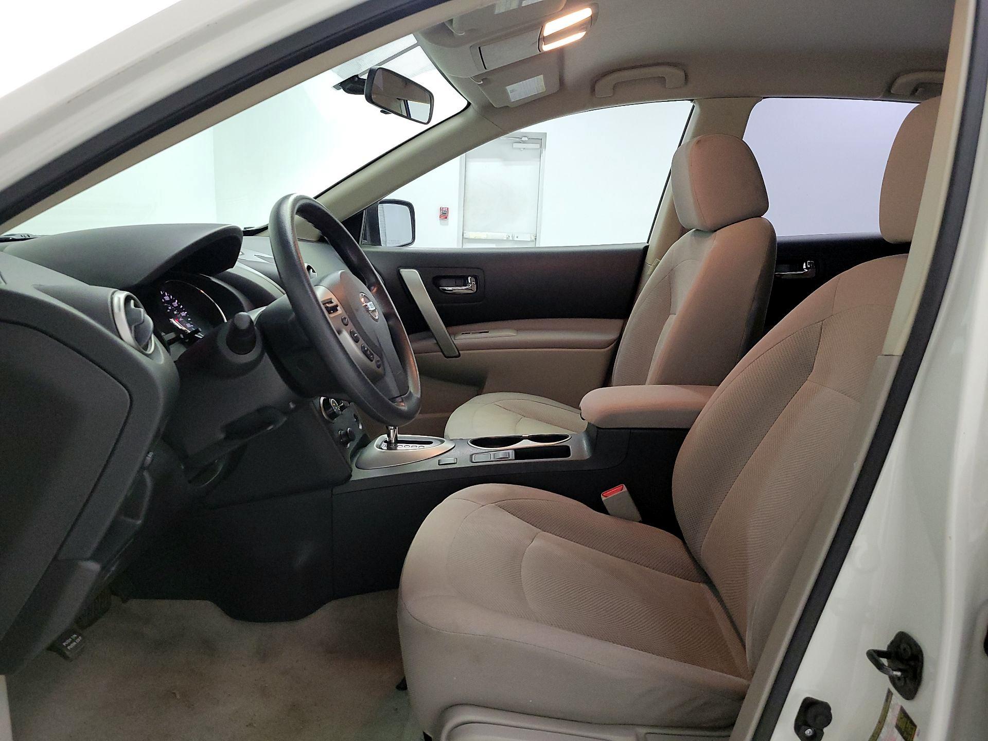 Thumbnail: 2015 Nissan Rogue - 11