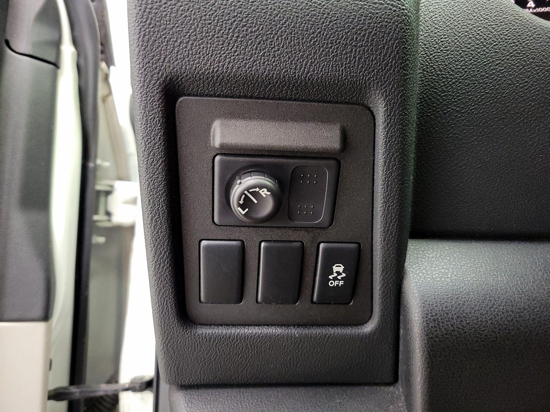 Thumbnail: 2015 Nissan Rogue - 13