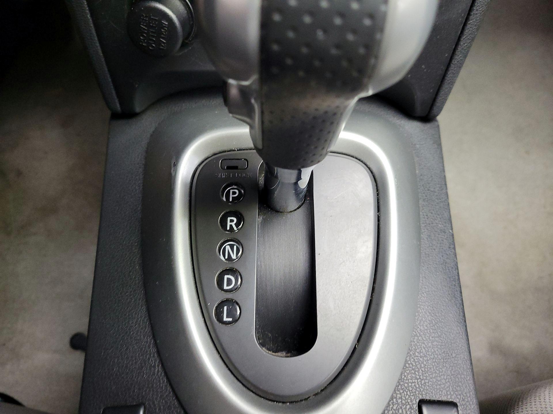 Thumbnail: 2015 Nissan Rogue - 17