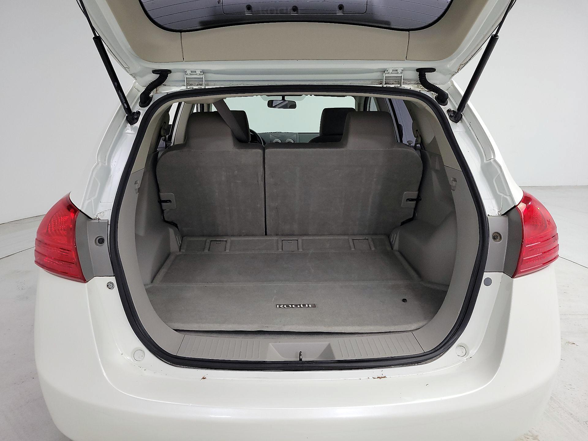 Thumbnail: 2015 Nissan Rogue - 20