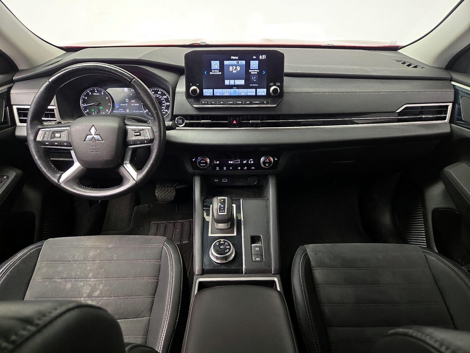 Thumbnail: 2022 Mitsubishi Outlander - 9