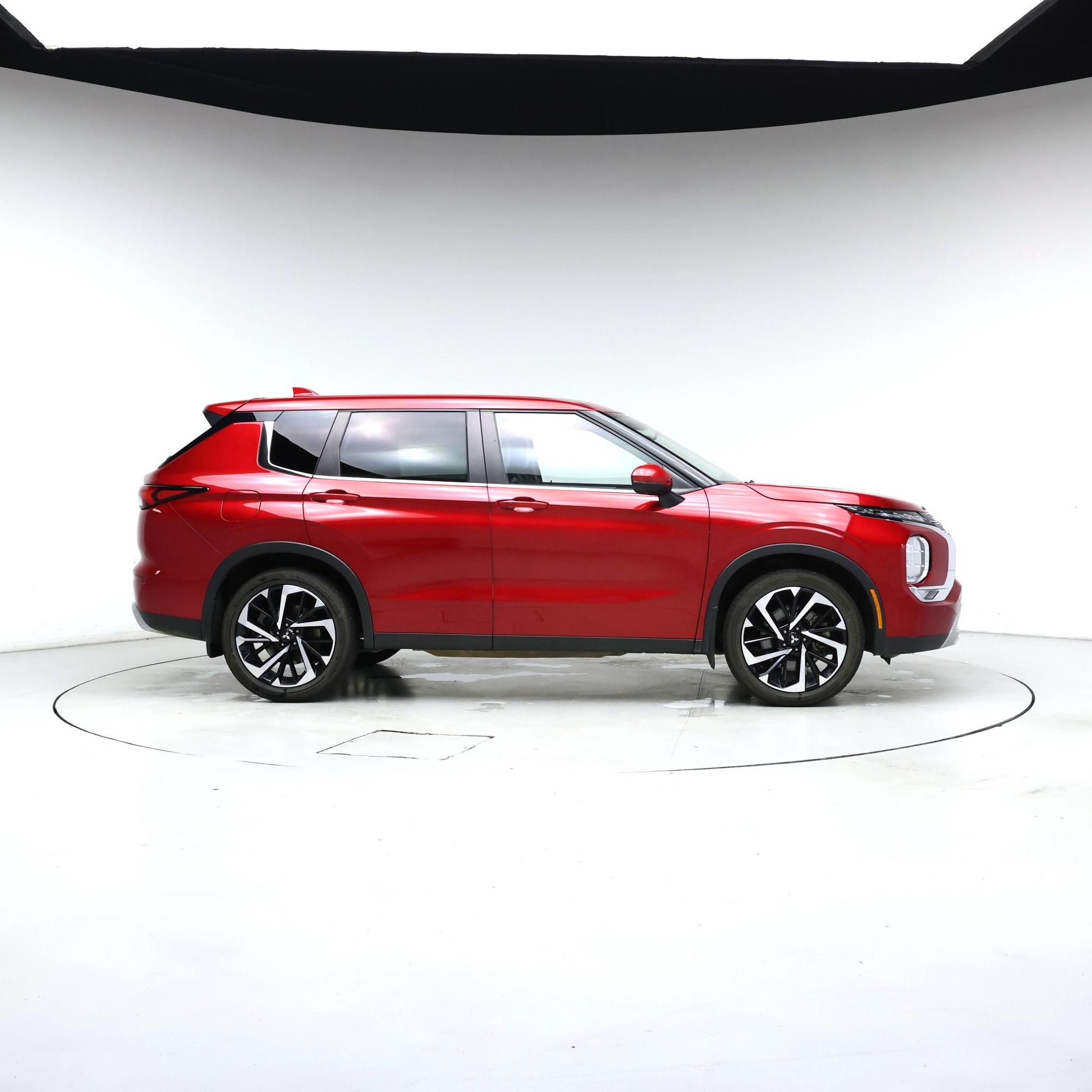 Thumbnail: 2022 Mitsubishi Outlander - 7