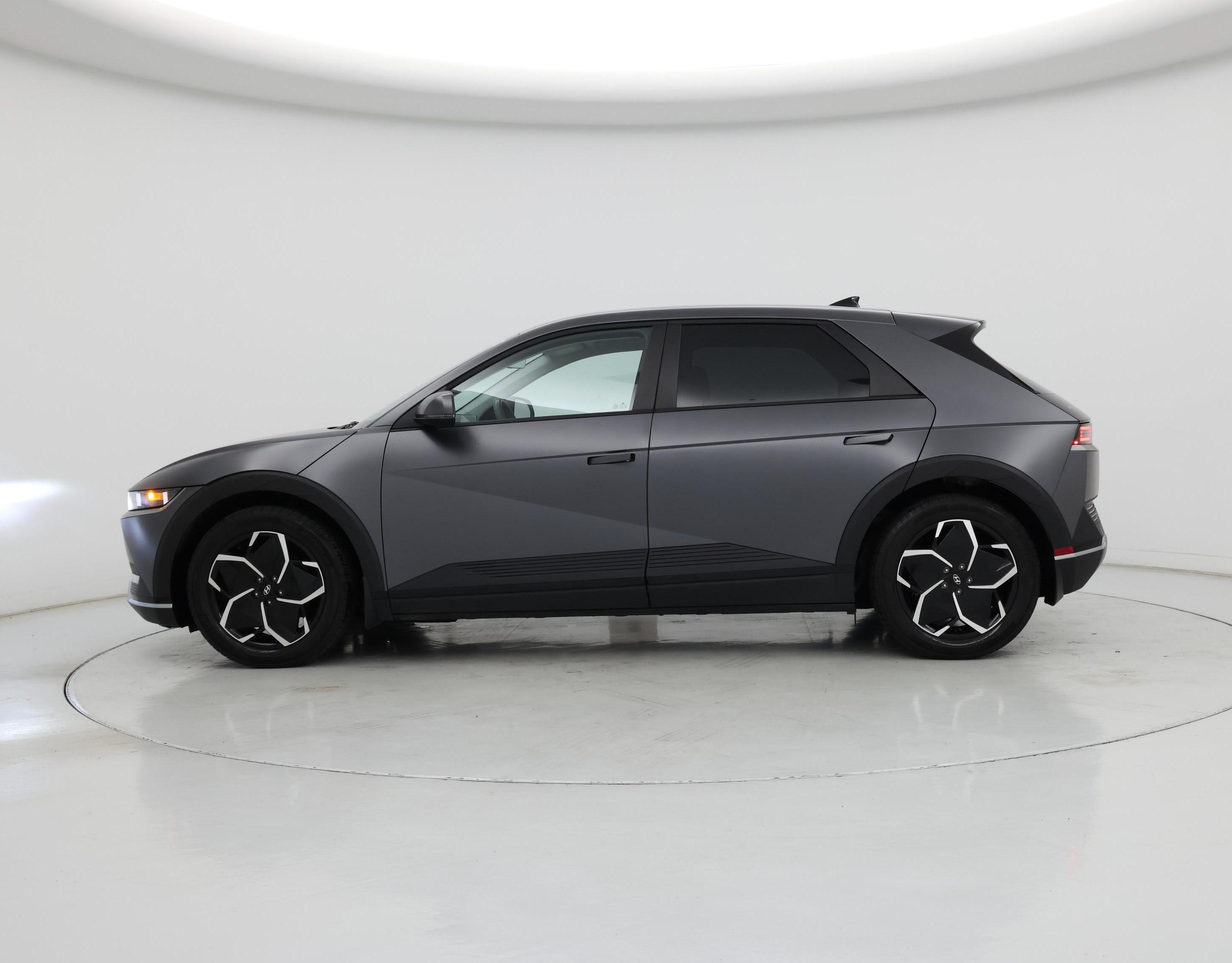 Thumbnail: 2023 Hyundai Ioniq 5 - 3