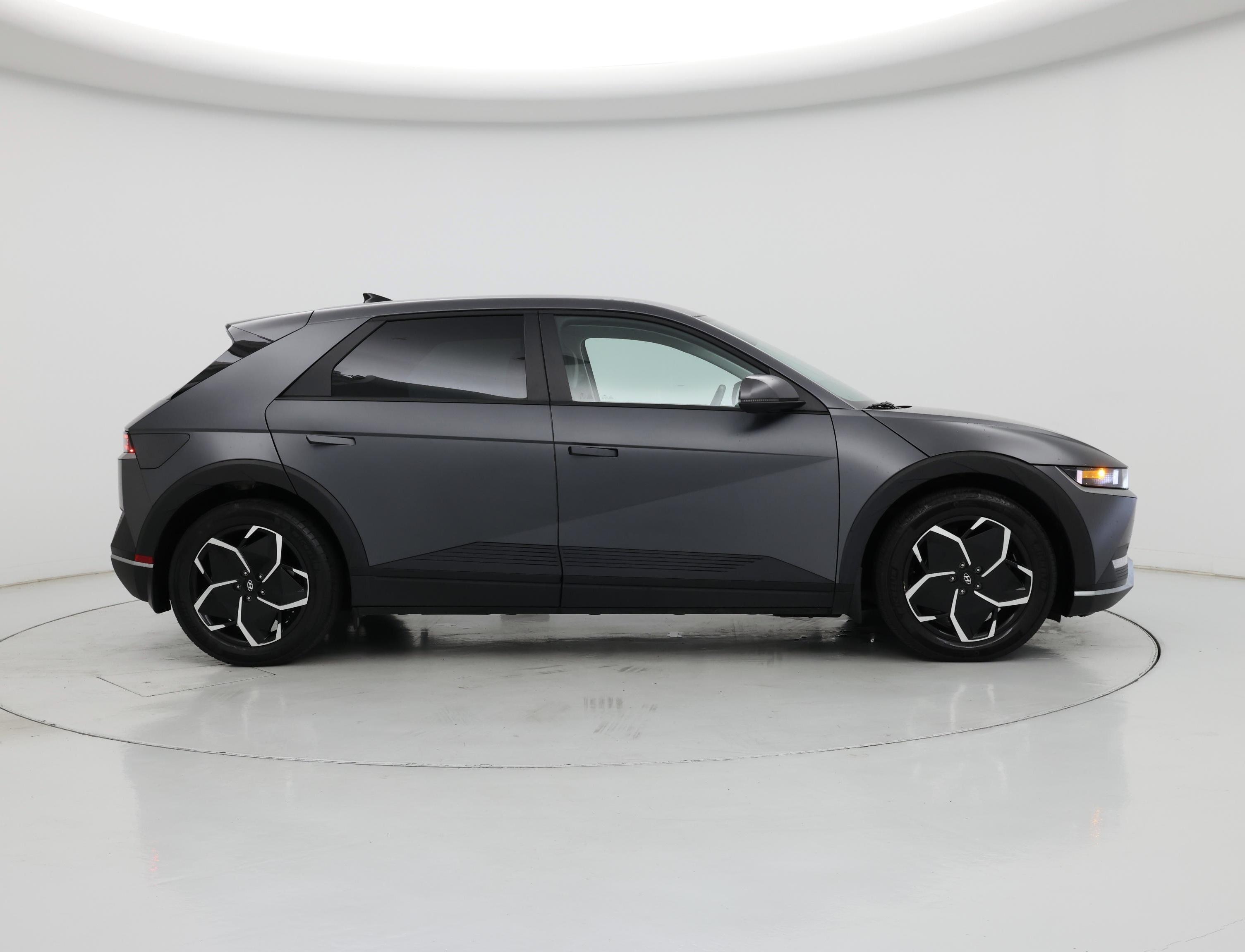 Thumbnail: 2023 Hyundai Ioniq 5 - 7