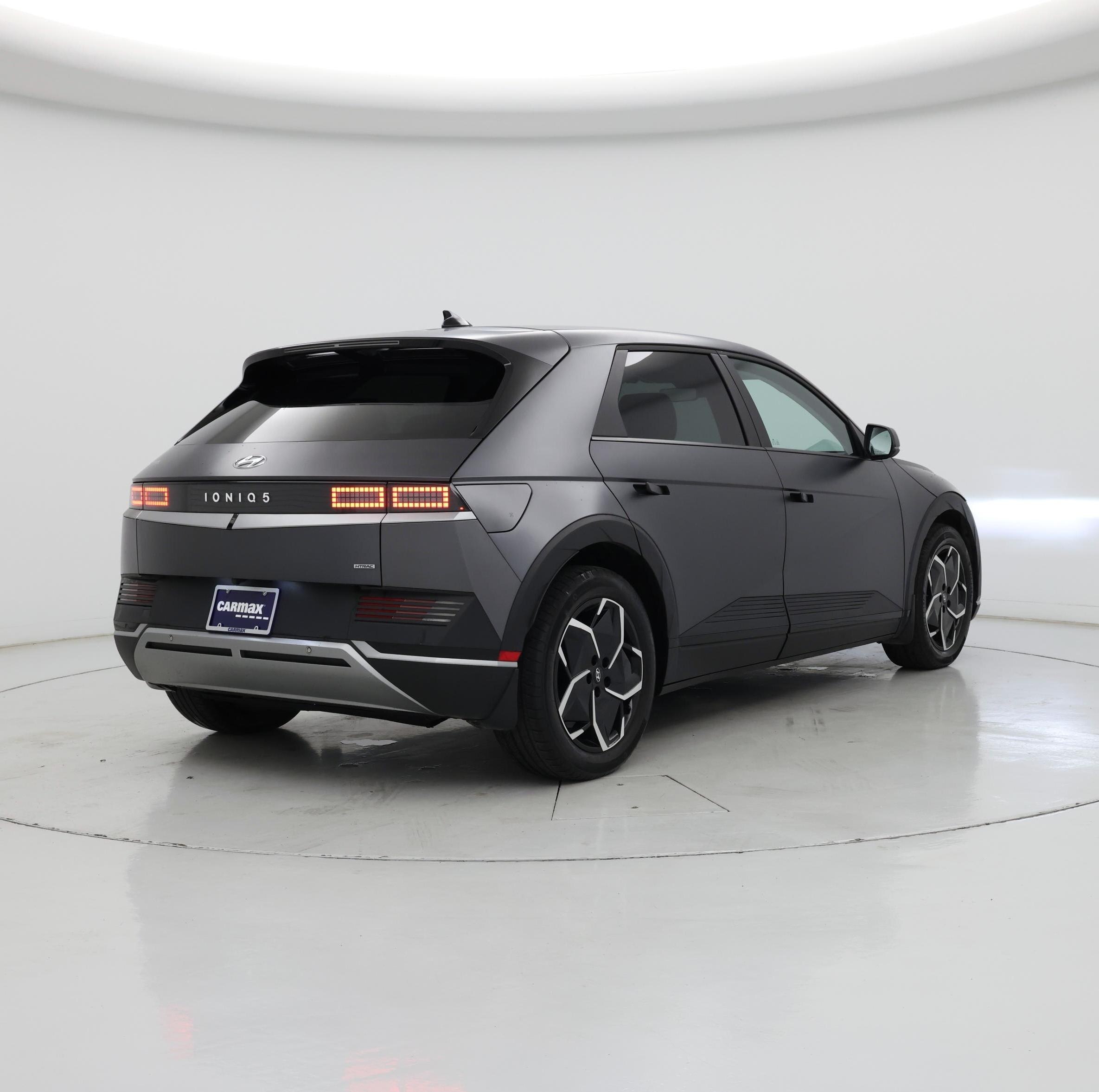 Thumbnail: 2023 Hyundai Ioniq 5 - 8