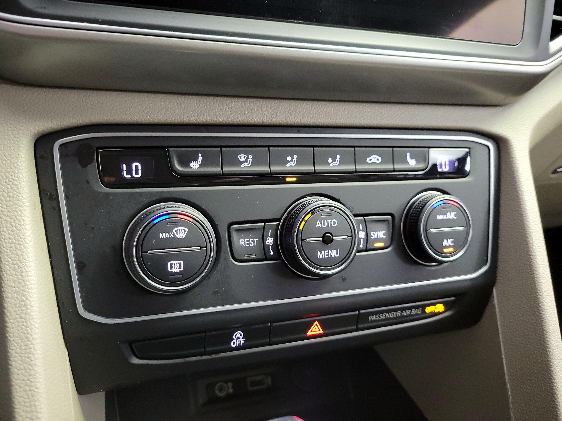 Thumbnail: 2019 Volkswagen Atlas - 16