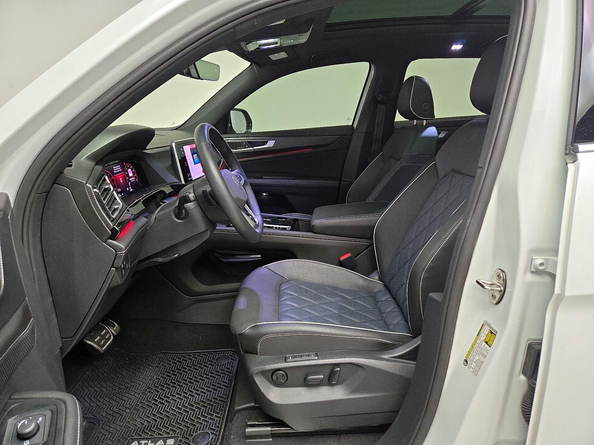 Thumbnail: 2025 Volkswagen Atlas - 11
