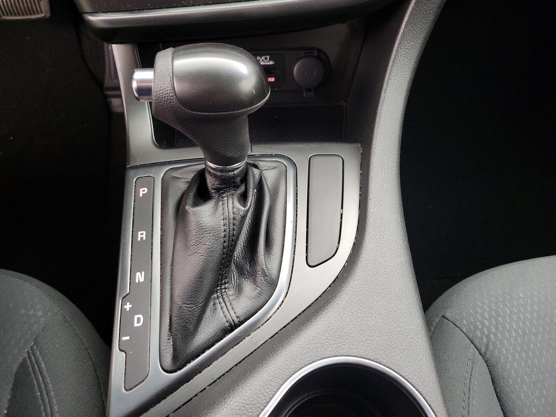 Thumbnail: 2015 Kia Optima - 17