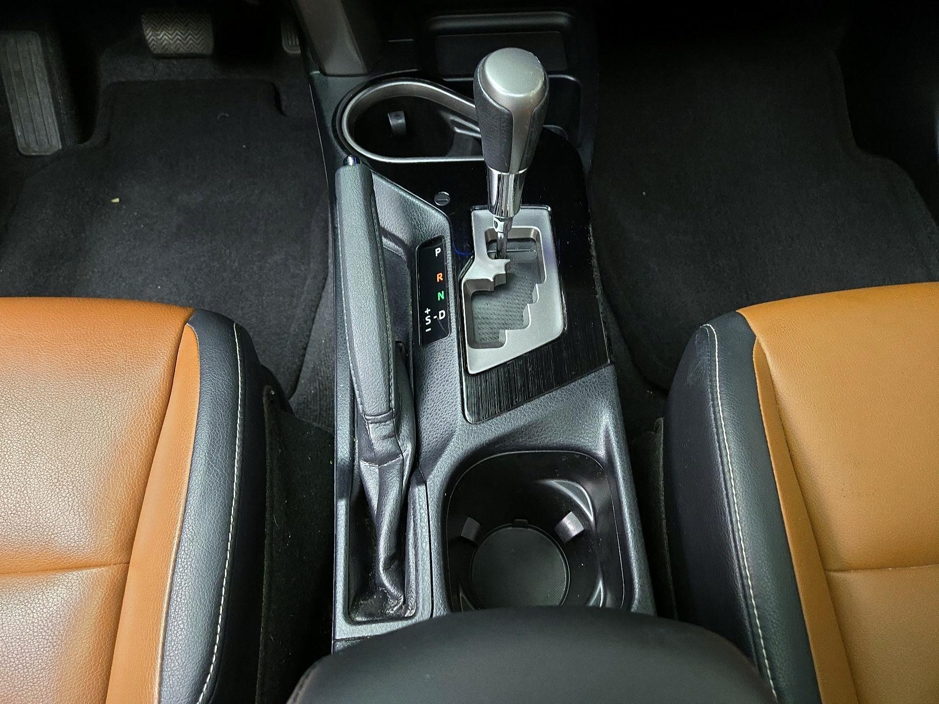 Thumbnail: 2016 Toyota RAV4 - 18