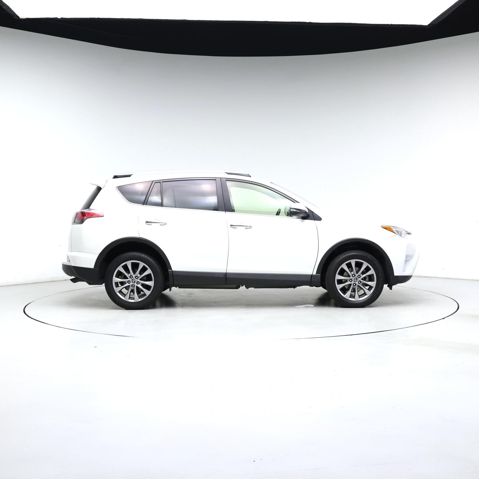 Thumbnail: 2016 Toyota RAV4 - 7