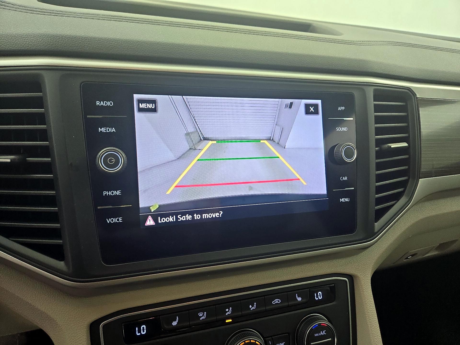 Thumbnail: 2020 Volkswagen Atlas - 14