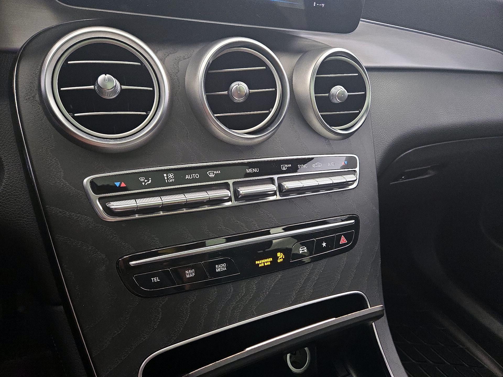 Thumbnail: 2020 Mercedes-Benz GLC - 16