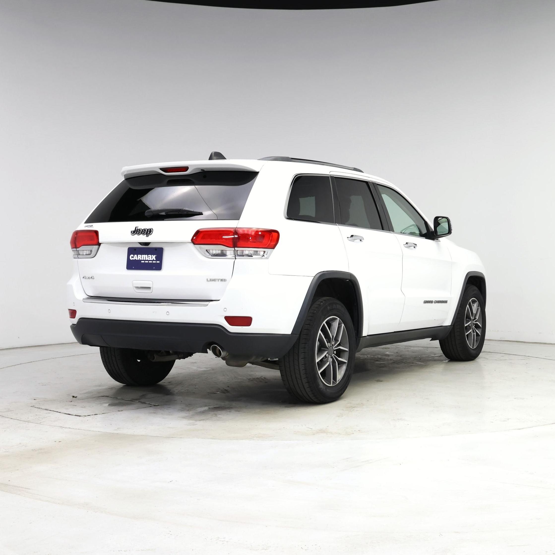 Thumbnail: 2019 Jeep Grand Cherokee - 8