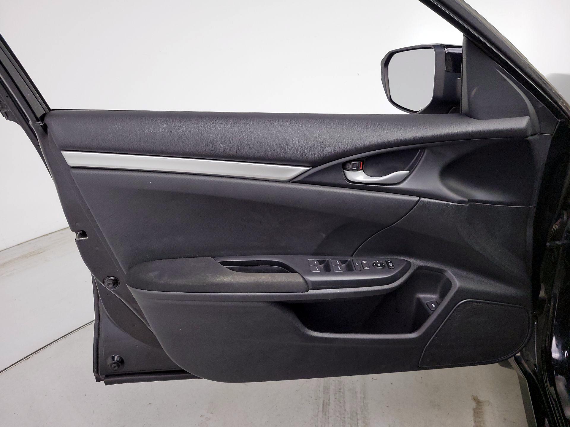 Thumbnail: 2019 Honda Civic - 12