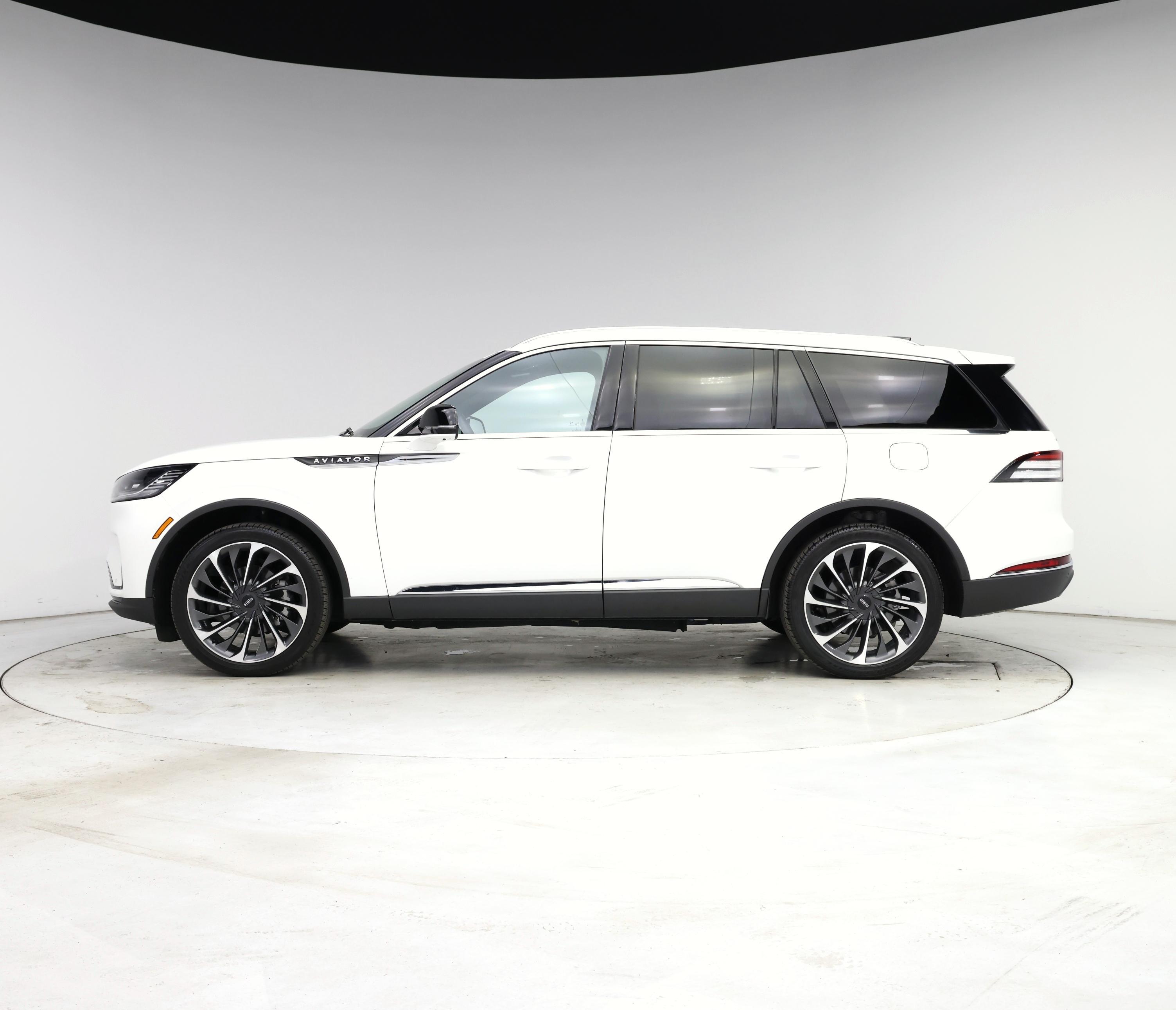 Thumbnail: 2025 Lincoln Aviator - 3