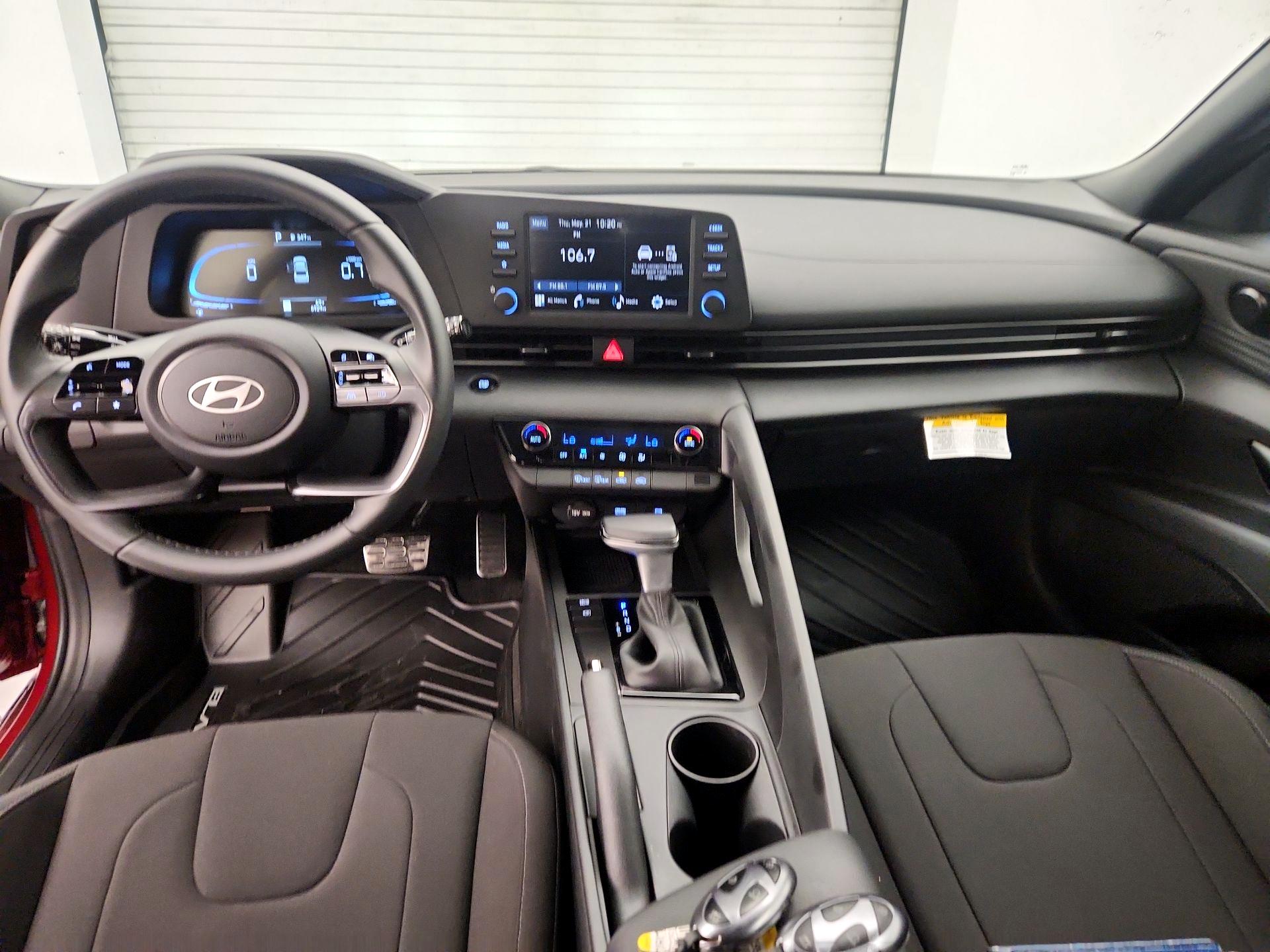 Thumbnail: 2025 Hyundai Elantra - 9