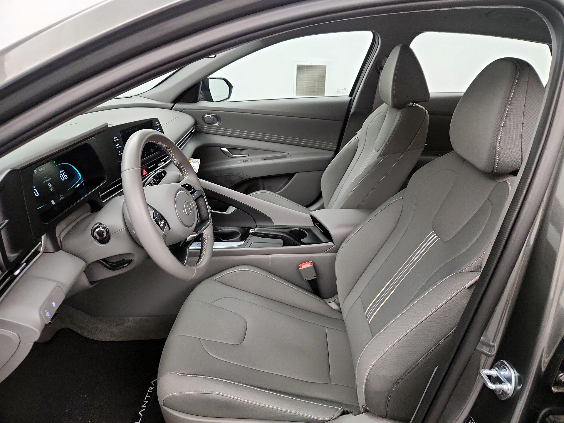 Thumbnail: 2025 Hyundai Elantra - 11