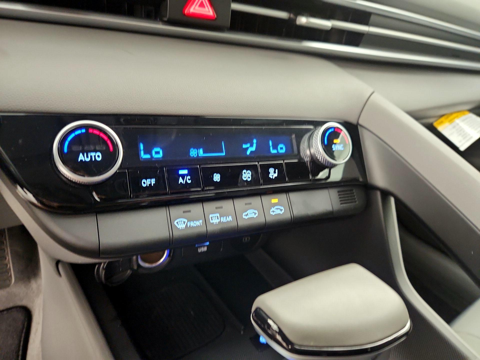 Thumbnail: 2025 Hyundai Elantra - 16
