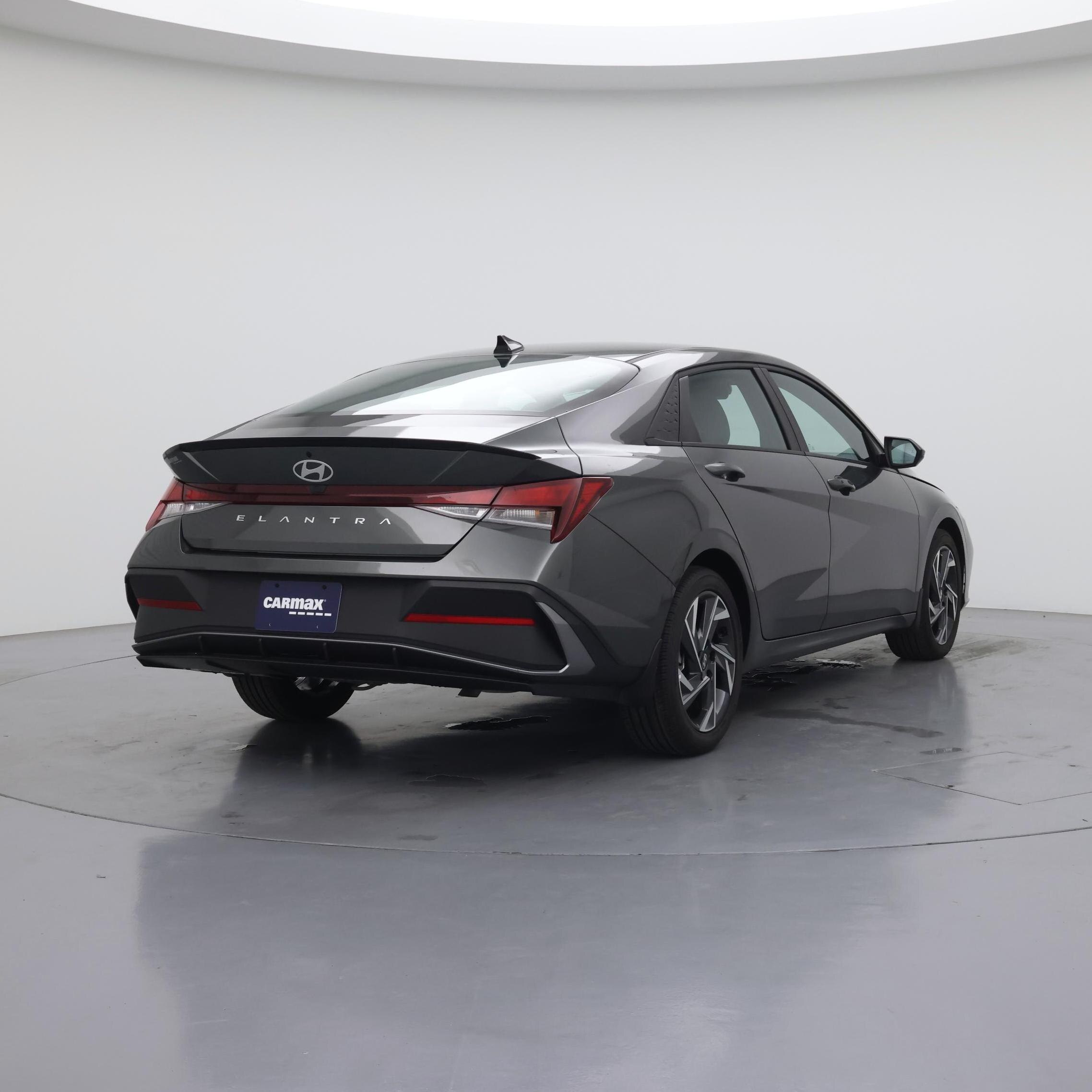 Thumbnail: 2025 Hyundai Elantra - 8