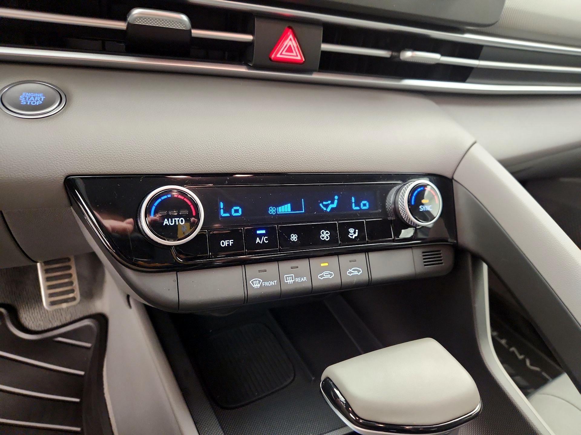 Thumbnail: 2025 Hyundai Elantra - 16
