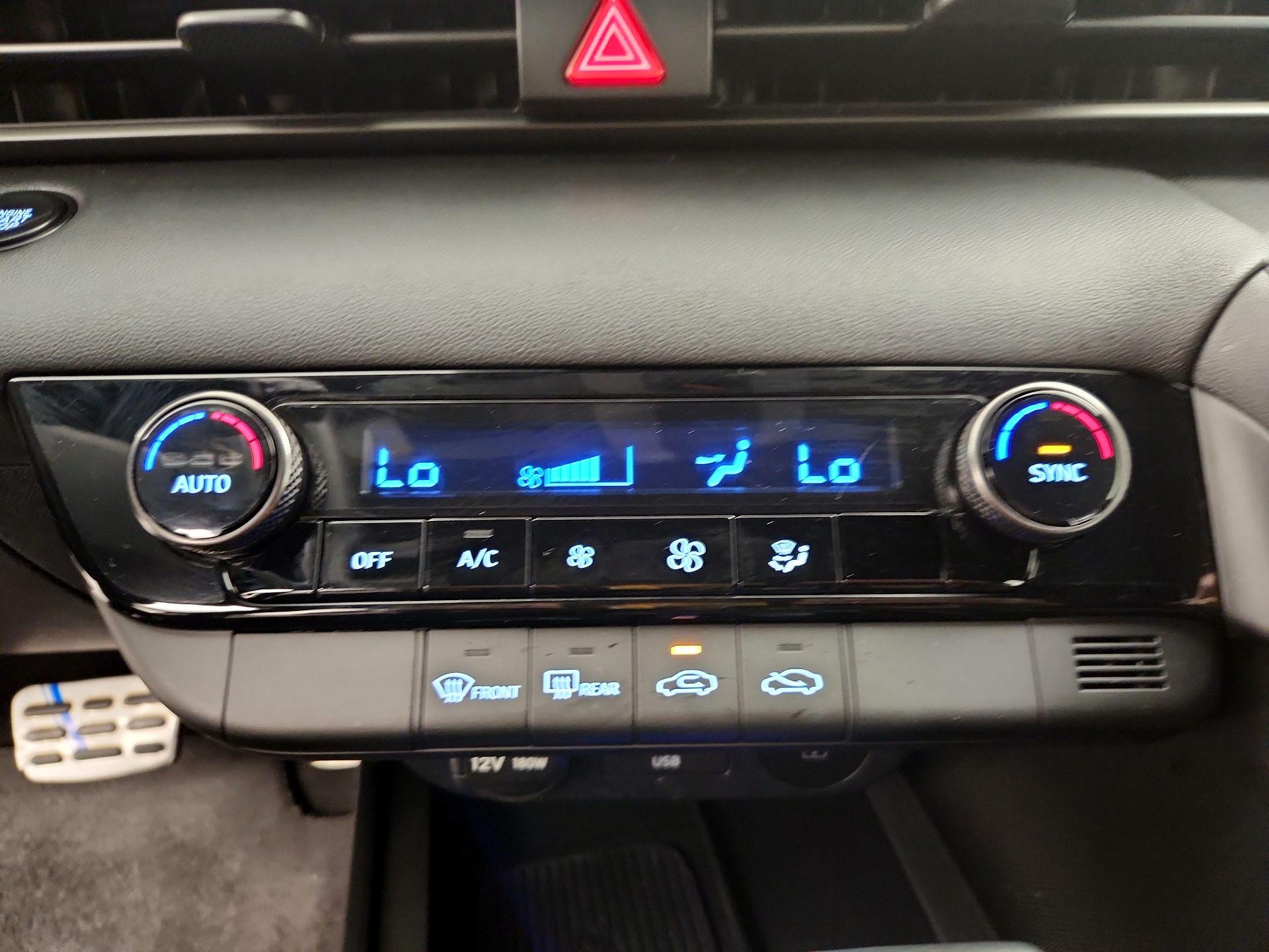 Thumbnail: 2025 Hyundai Elantra - 16
