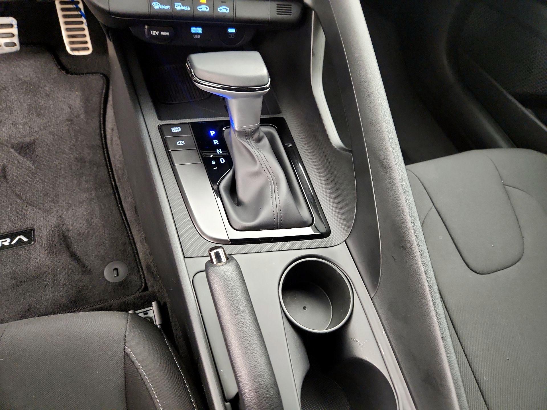 Thumbnail: 2025 Hyundai Elantra - 17