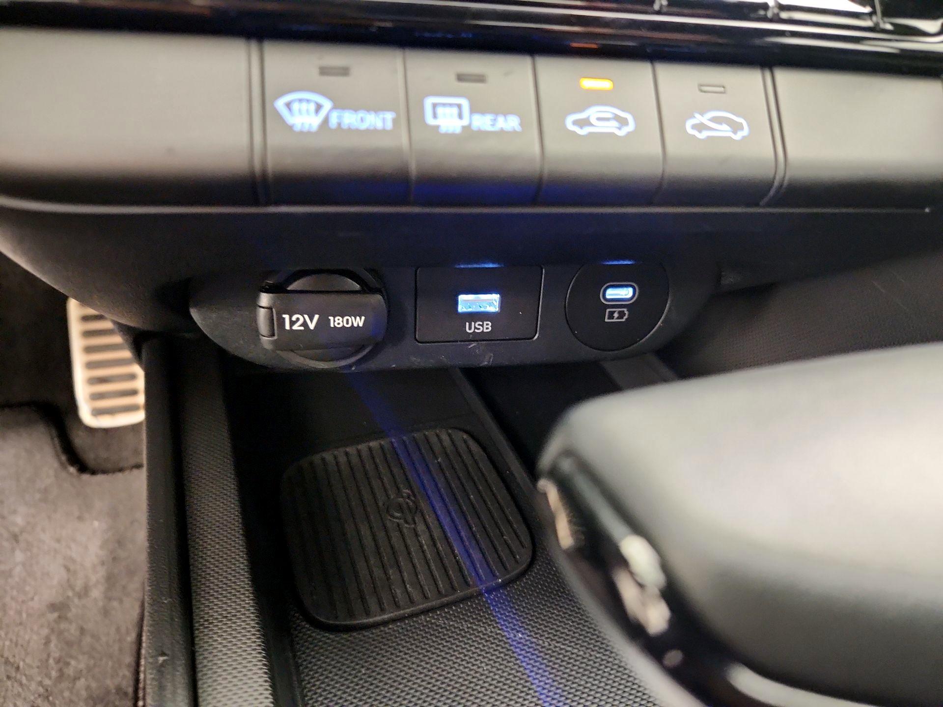 Thumbnail: 2025 Hyundai Elantra - 18