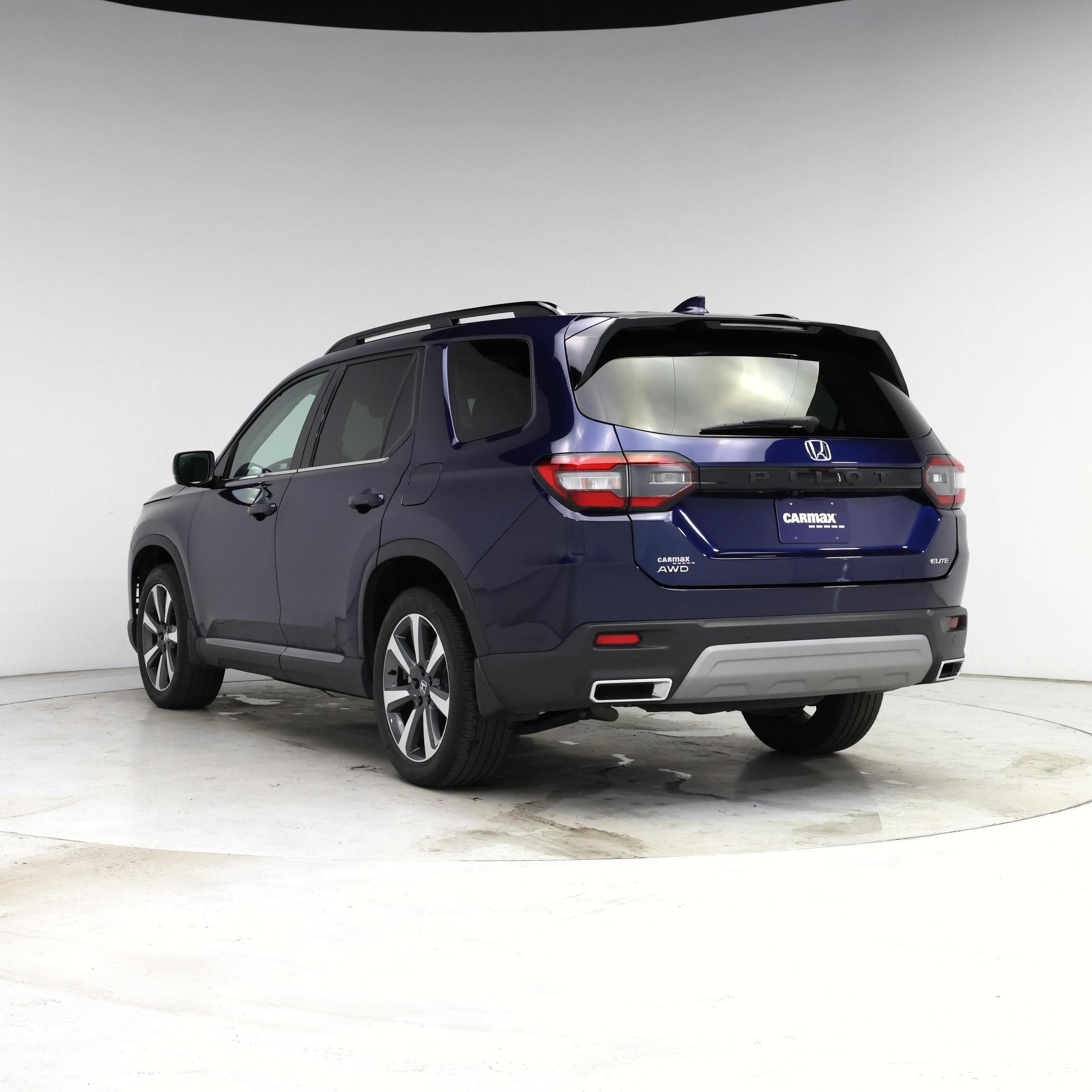 Thumbnail: 2023 Honda Pilot - 2