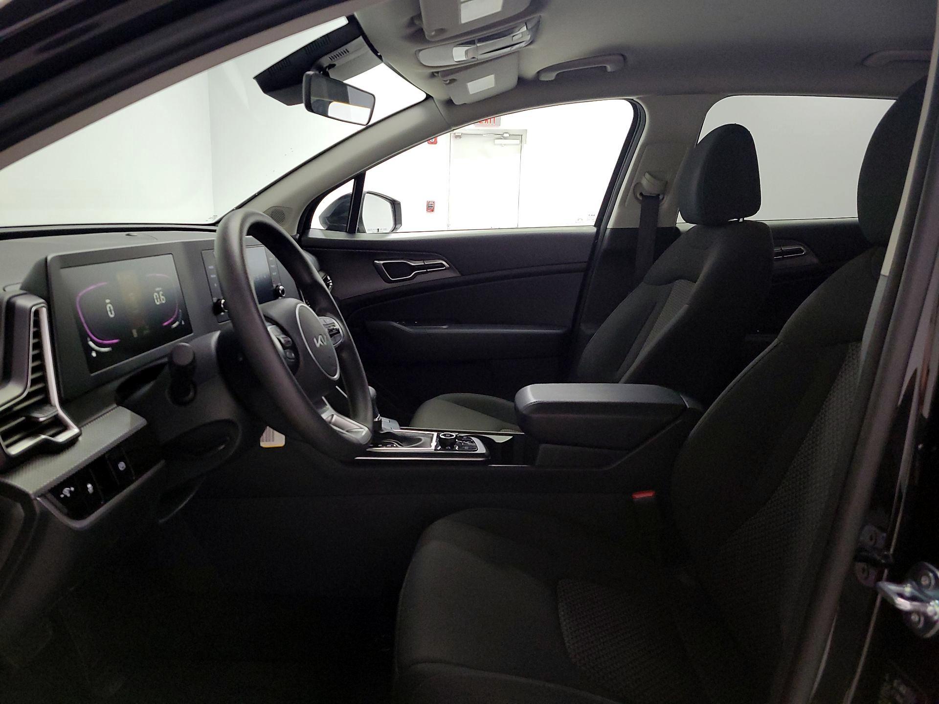 Thumbnail: 2025 Kia Sportage - 11