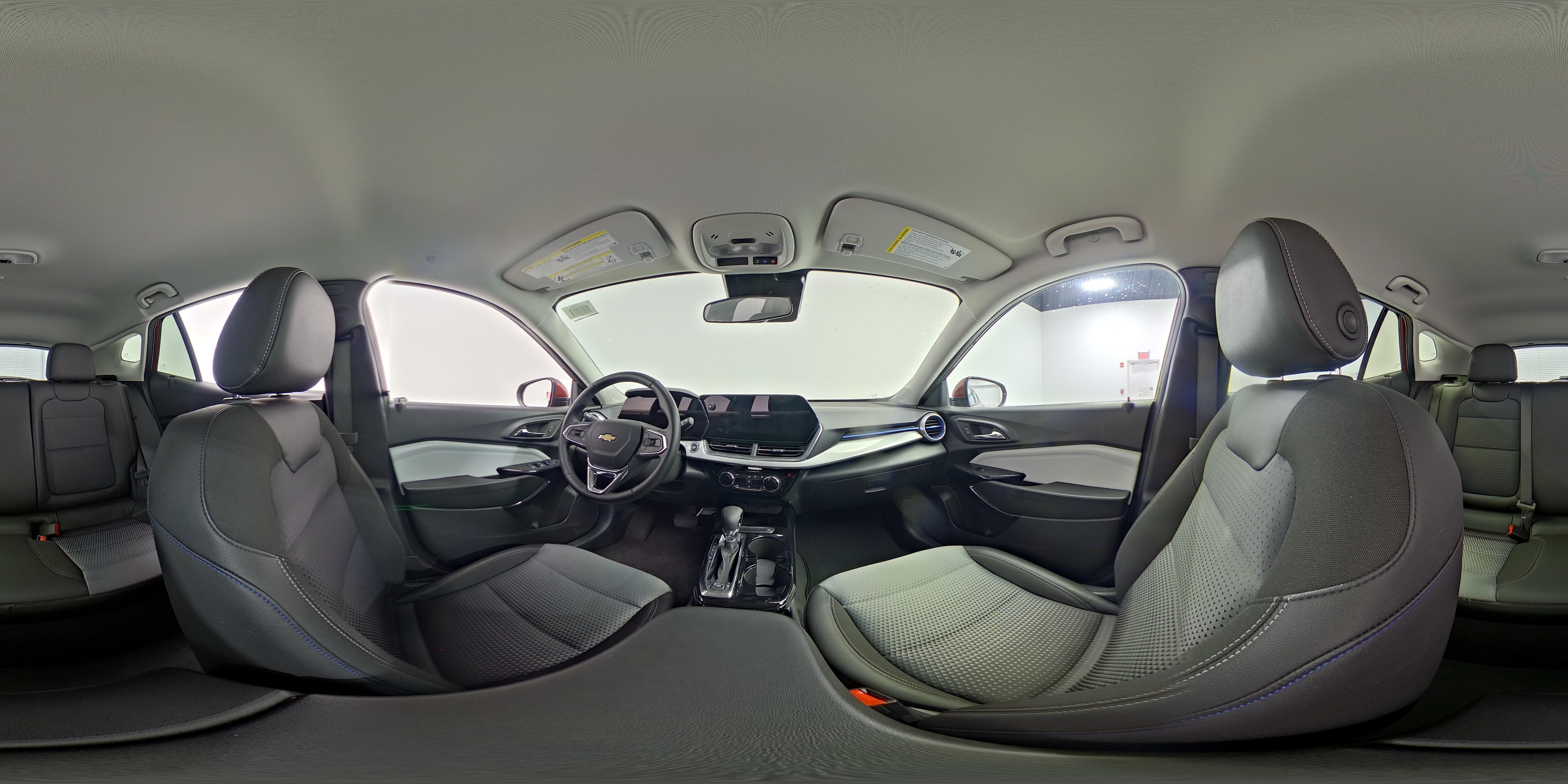 2025 Chevrolet Trax LT - Photo 25
