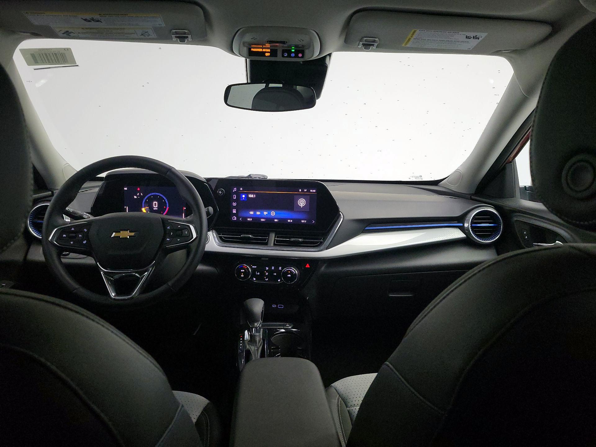 Thumbnail: 2025 Chevrolet Trax - 9