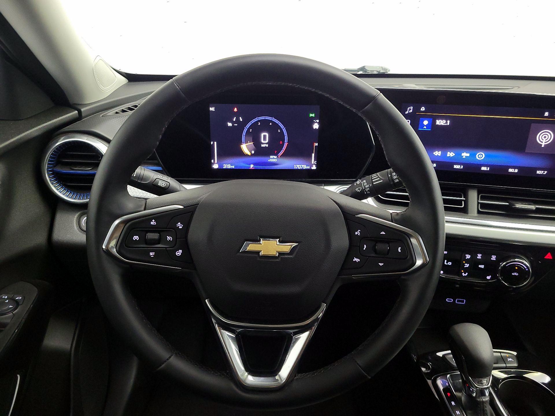 Thumbnail: 2025 Chevrolet Trax - 10