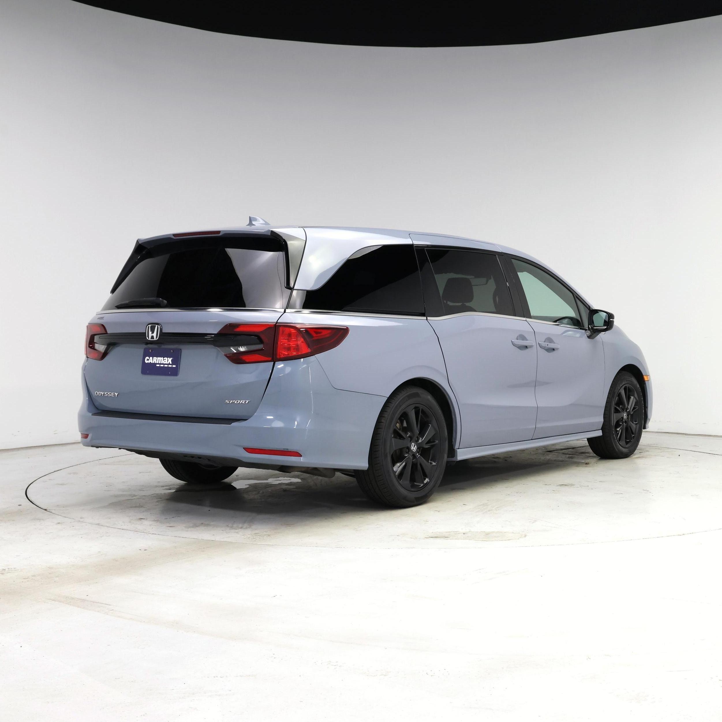 Thumbnail: 2023 Honda Odyssey - 8