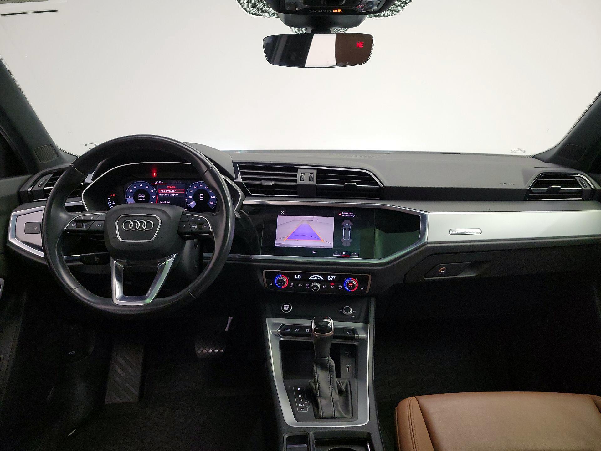 Thumbnail: 2021 Audi Q3 - 9