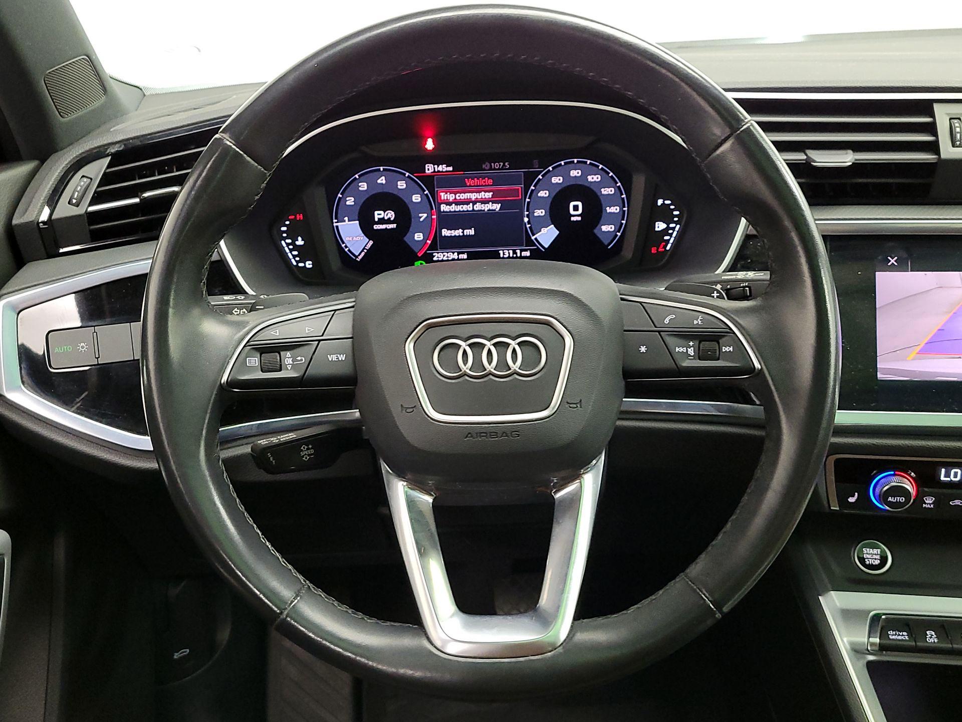 Thumbnail: 2021 Audi Q3 - 10