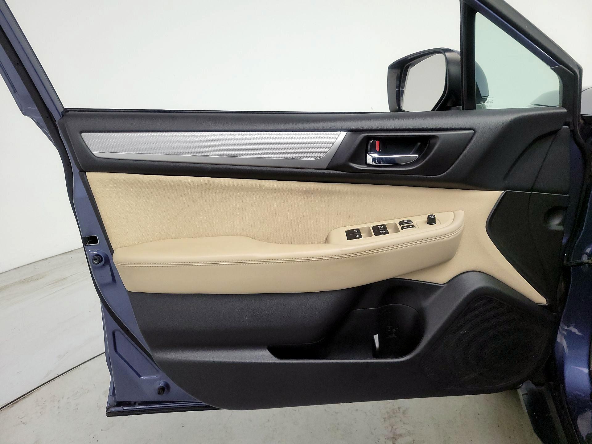 Thumbnail: 2017 Subaru Outback - 12